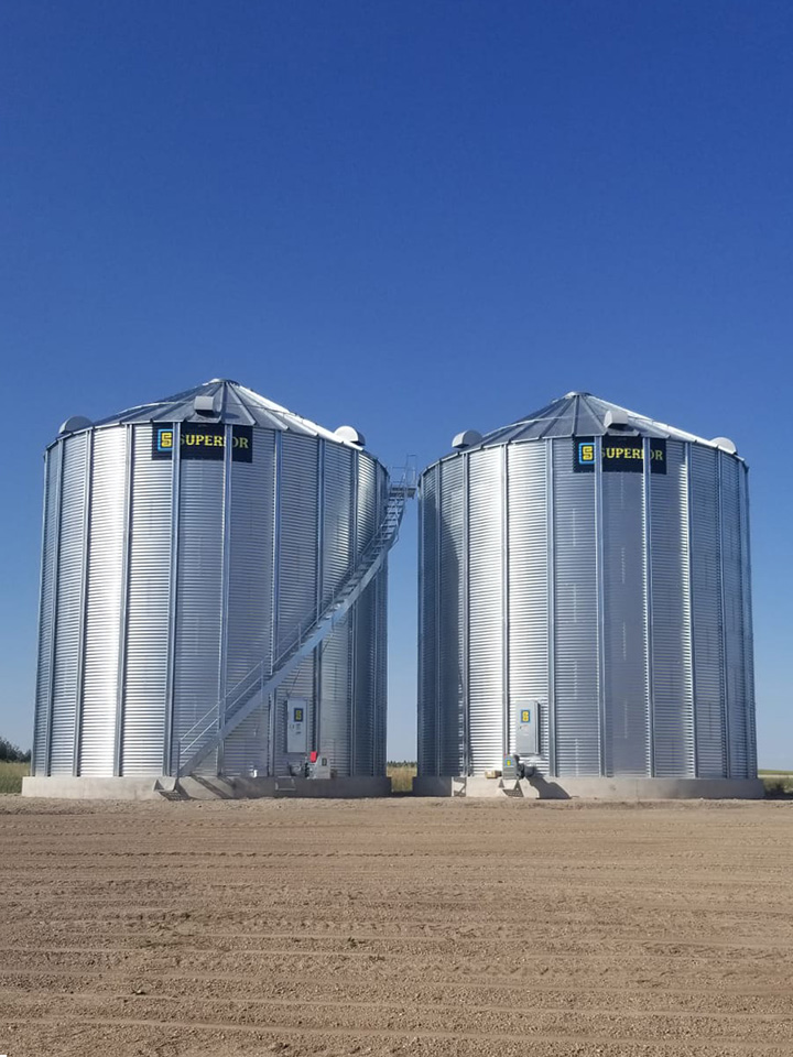 flat bottom corrugated bin, front view, superior bins